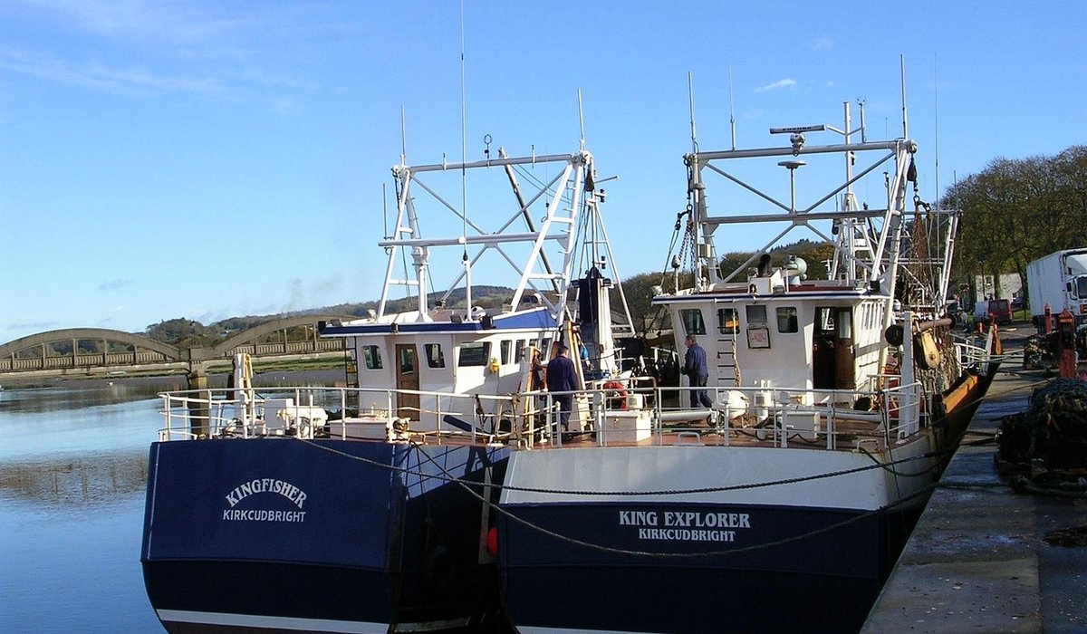 Exploring Small Harbour Towns on the British Coast