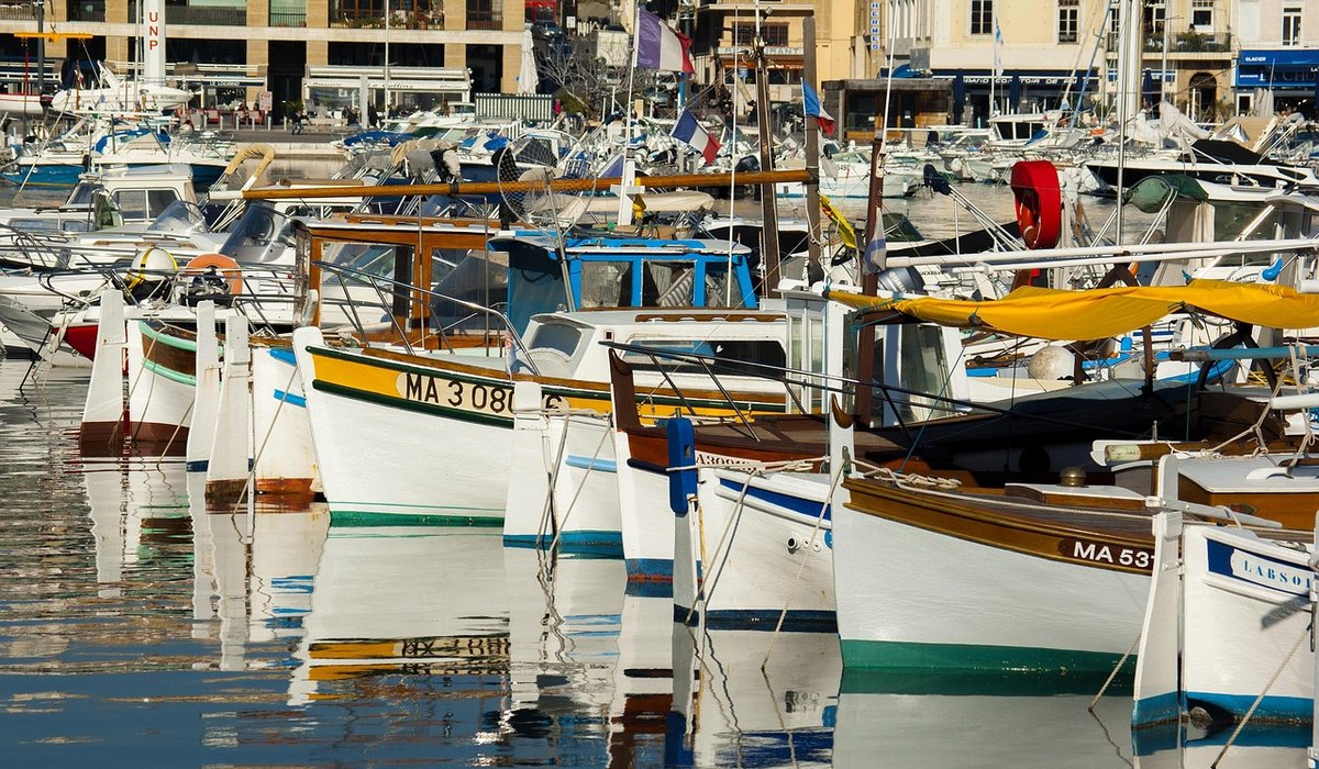 Planning a Gentle Coastal Walk for All Ages